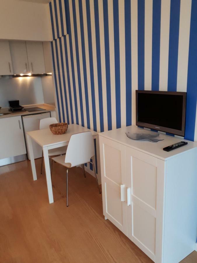 פונשל Apartamento Vista Mar E Piscina מראה חיצוני תמונה