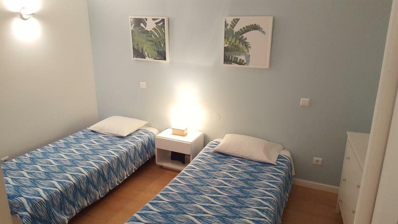 פונשל Apartamento Vista Mar E Piscina מראה חיצוני תמונה