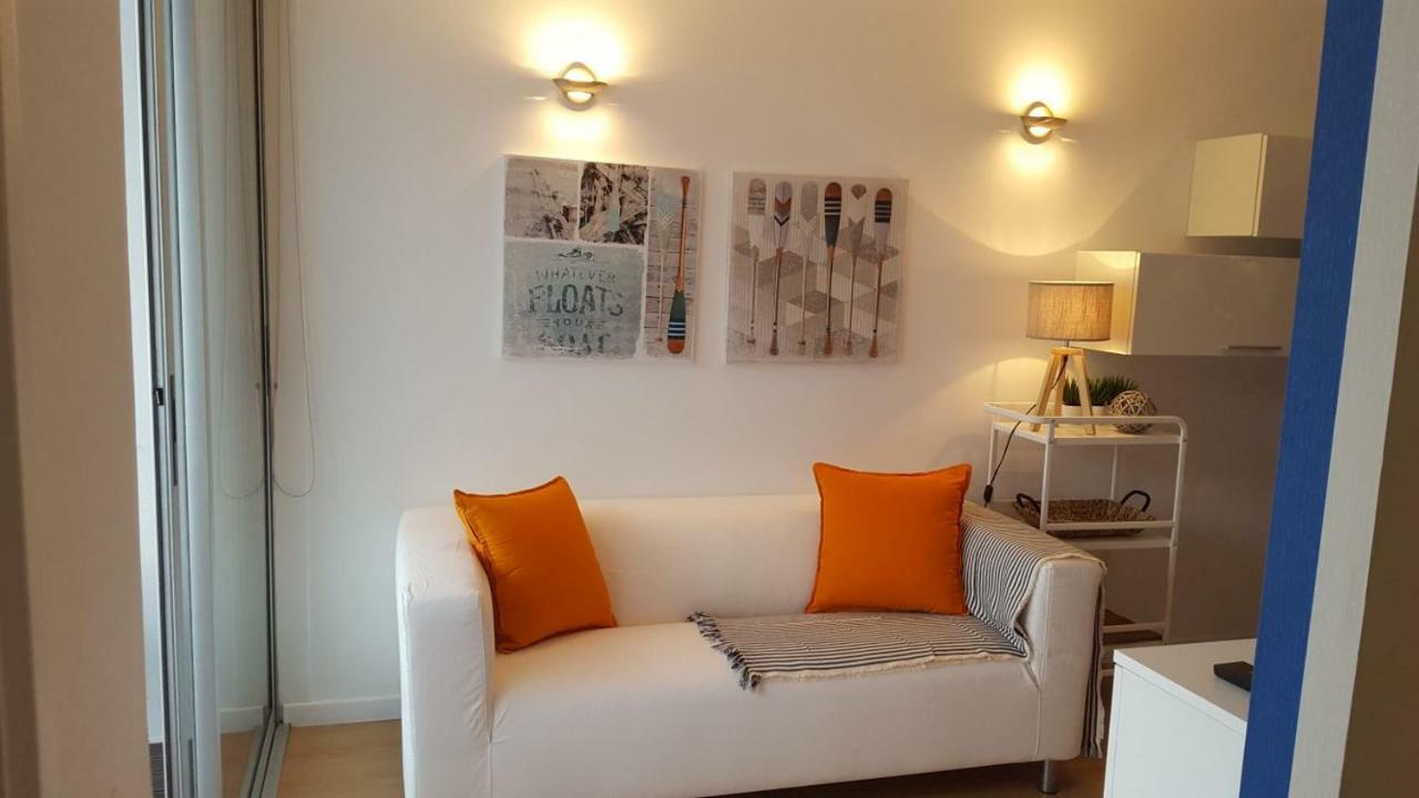 פונשל Apartamento Vista Mar E Piscina מראה חיצוני תמונה
